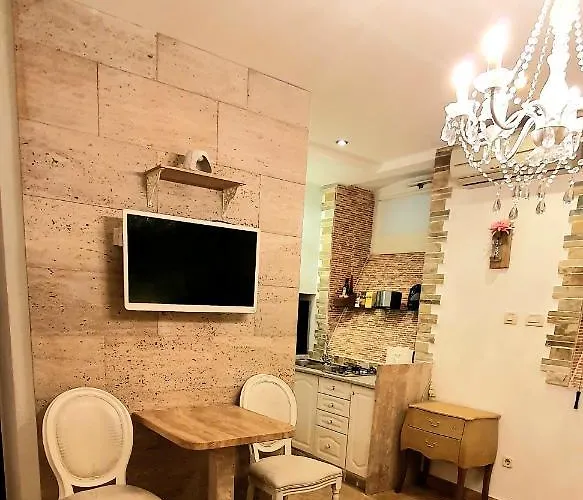 Studio A Priori 아파트 스플리트