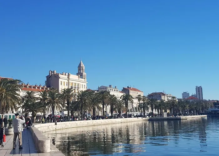 Studio A Priori * 스플리트