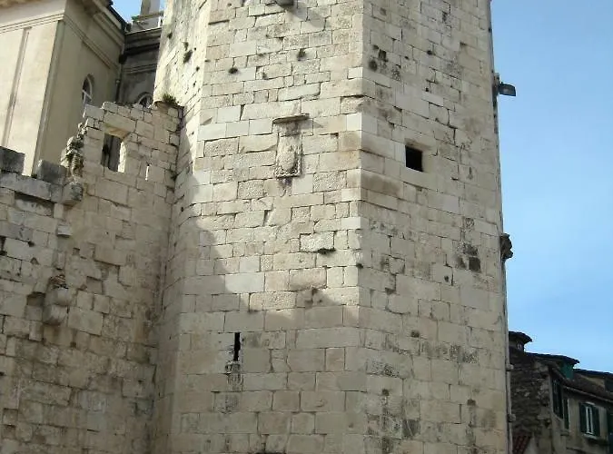 아파트 Studio A Priori