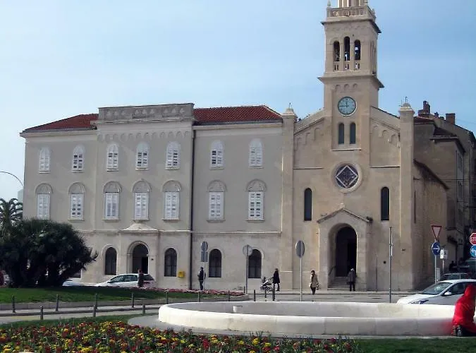 아파트 Studio A Priori *